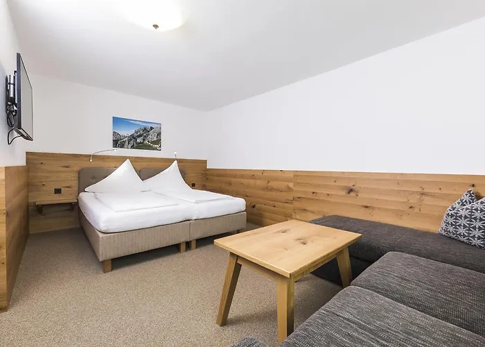 Haus Zyka ניוסטיפט אים סטובאיטל