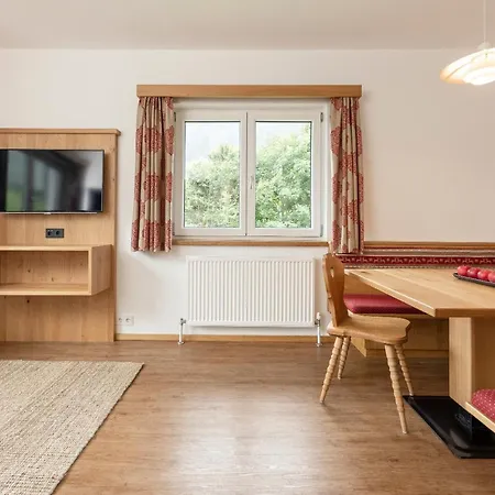 Haus Zyka Lägenhet Neustift im Stubaital